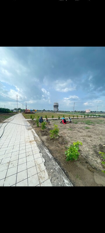   Plot at Super Corridor – for Rent