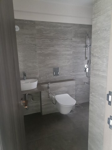 Bathroom in 4 BHK Apartment at Paradigm Artteza, Santacruz West – for Rent