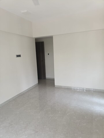 Room in 4 BHK Apartment at Paradigm Artteza, Santacruz West – for Rent