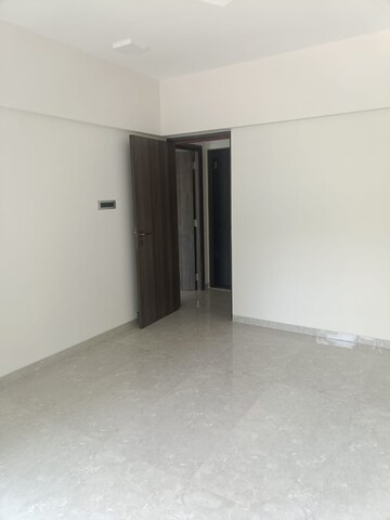 Room in 4 BHK Apartment at Paradigm Artteza, Santacruz West – for Rent