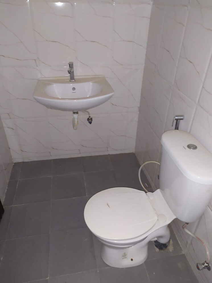 Bathroom, manas-dreams 2 Bedroom 750 Sq.Ft. Apartment In Baner Pune 9084929