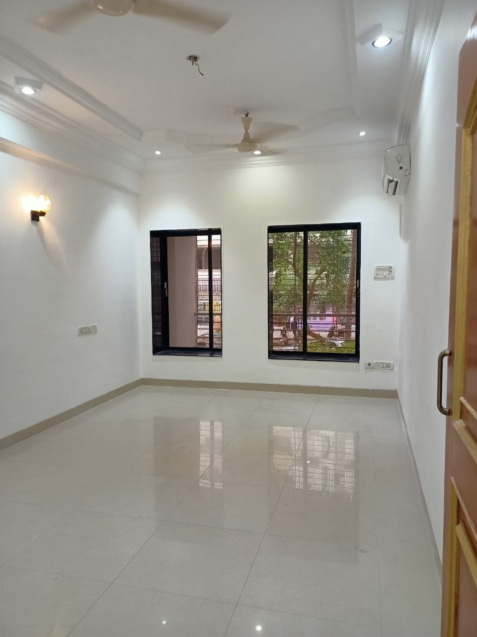 2 BHK Apartment For Rent in Meethi Hill Crest Apartment