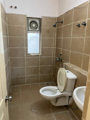 Bathroom in 3.5 BHK Apartment at Paras Tierea, Sector 137 – for Rent