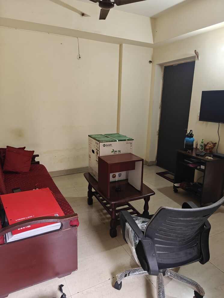 Team Area, paras-tierea 2 Bedroom 825 Sq.Ft. Apartment In Sector 137 Noida 9084963