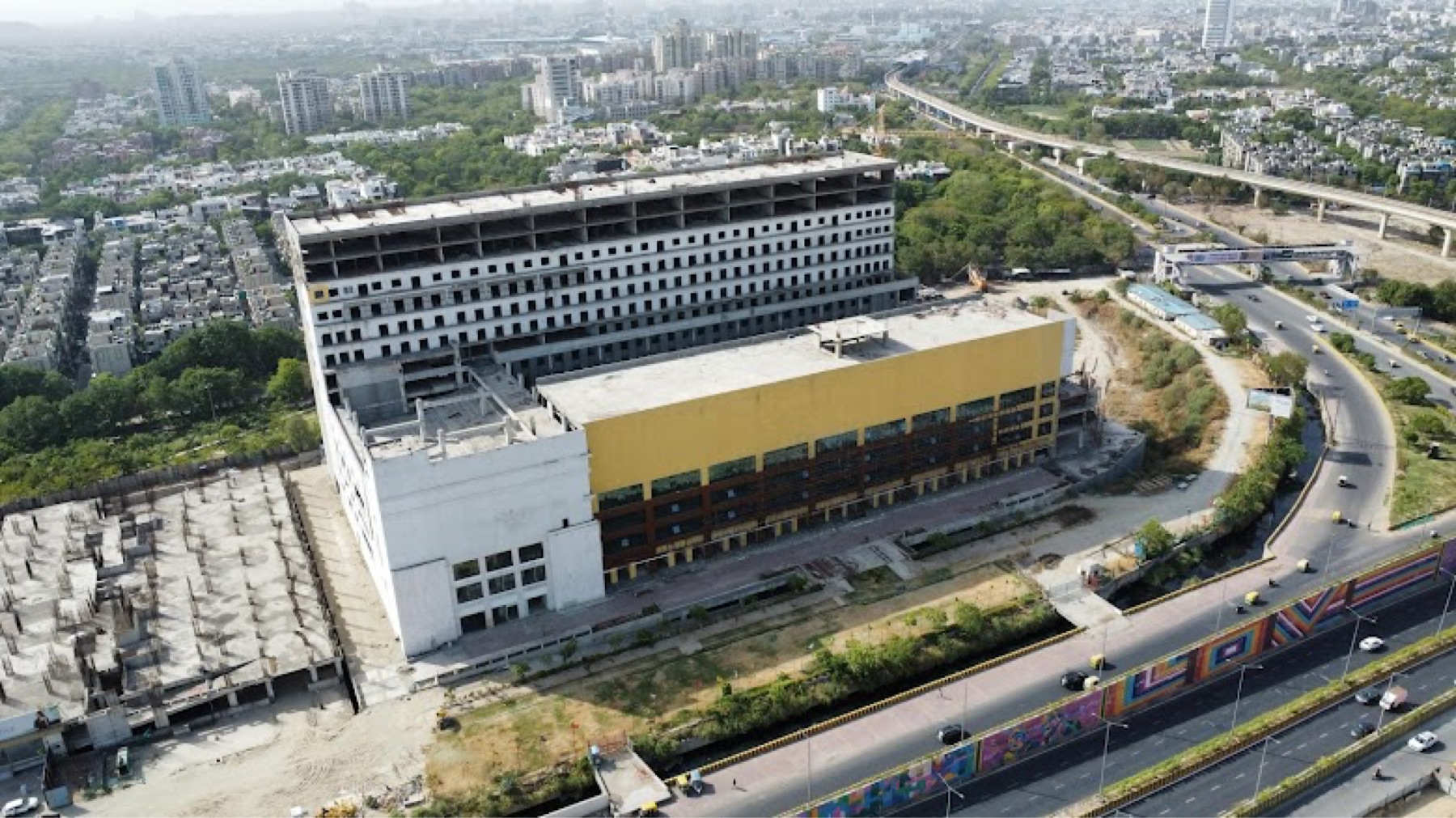 Retail Shop For Sale in MMR 52nd Avenue