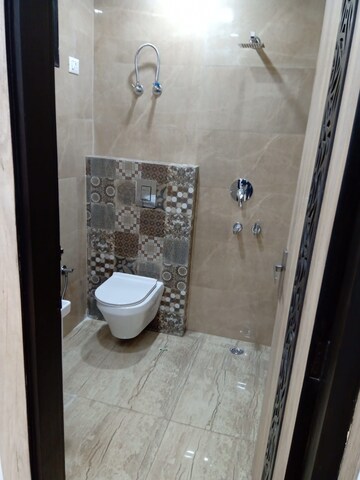 Bathroom in 3 BHK Builder Floor at Rajendra Nagar Sector 5 – for Sale