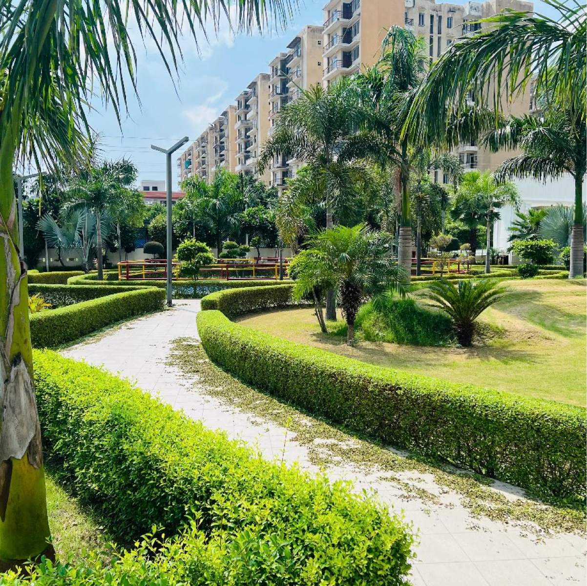 3.5 BHK + Study Room,Extra Room Apartment For Sale in Ratan Galaxy