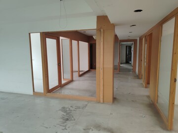 Room in  Office Space at Green Park – for Rent
