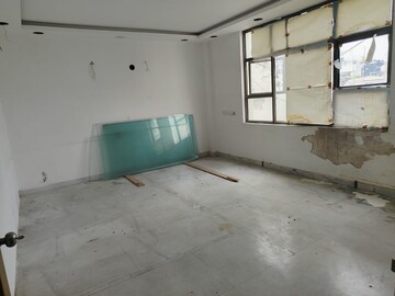 Room in  Office Space at Green Park – for Rent