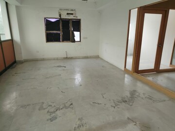 Room in  Office Space at Green Park – for Rent