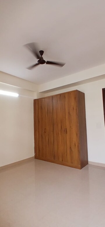 Room in 2 BHK Builder Floor at Sector 51 – for Rent