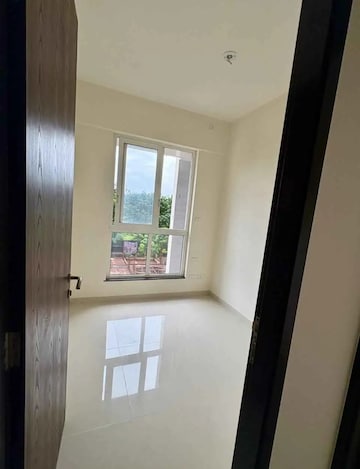 Bedroom in 2 BHK Apartment at Sheth Zuri, Laxmi Nagar – for Rent
