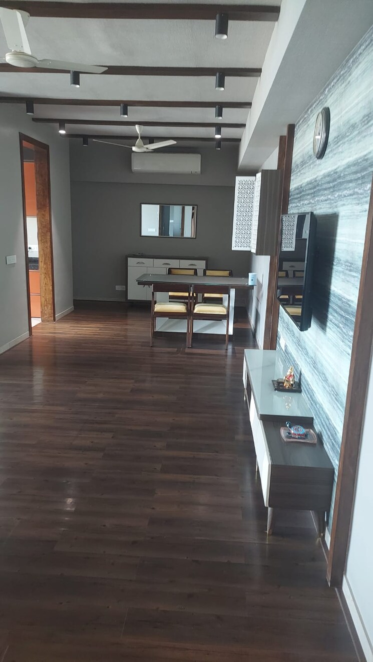  Parking, s-b-trevedia-vuepoint 3 Bedroom 1400 Sq.Ft. Apartment In Prabhadevi Mumbai 9085001