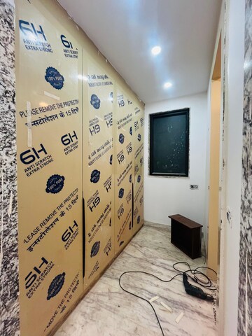Living Room in 3 BHK Builder Floor at Sector 38 – for Rent