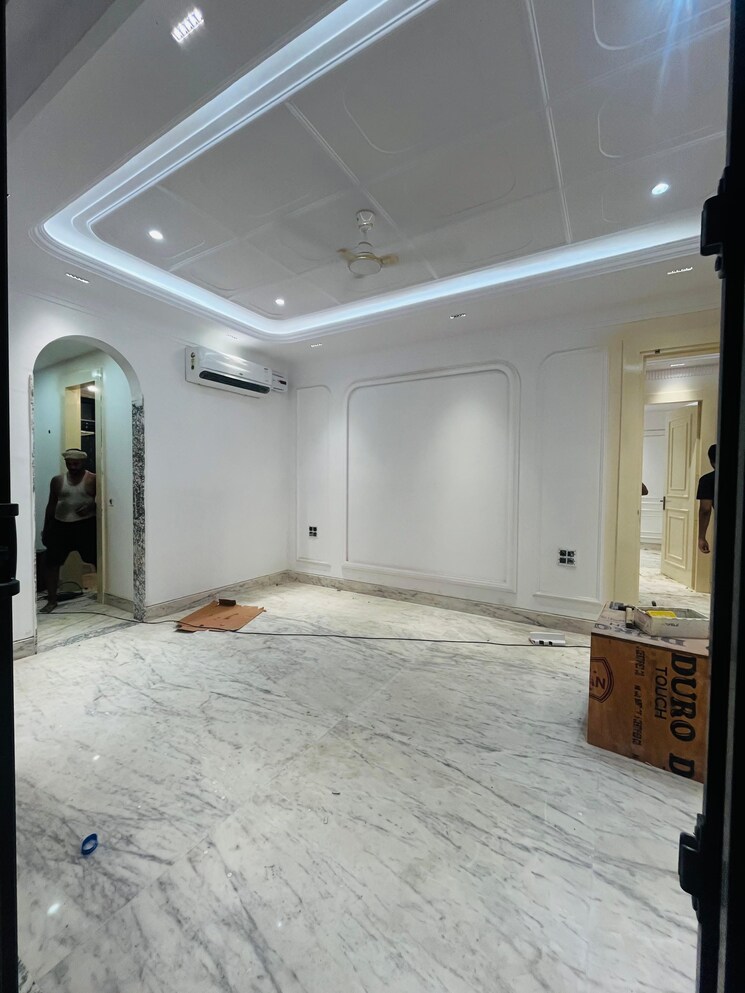 Room, sector 38 3 Bedroom 2700 Sq.Ft. Builder Floor In Sector 38 Gurgaon 9085006