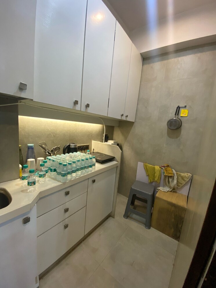 Team Area, samarth-aishwarya Commercial Office Space 460 Sq.Ft. In Andheri West Mumbai 9085046