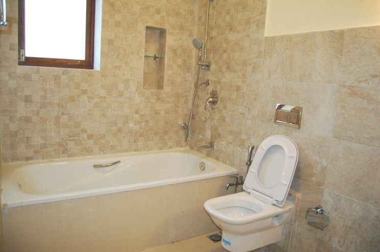 Bathroom, malabar-apartments 3 Bedroom 2256 Sq.Ft. Apartment In Malabar Hill Mumbai 9085063