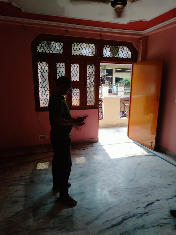 Room, vasundhara sector 3 2 Bedroom 827 Sq.Ft. Builder Floor In Vasundhara Sector 3 Ghaziabad 9085092