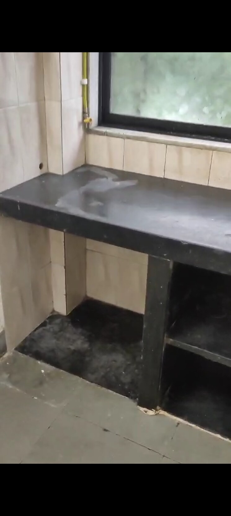 Kitchen, kamgar-nagar-chs-kurla-east 1 RK 300 Sq.Ft. Apartment In Kurla East Mumbai 9085096