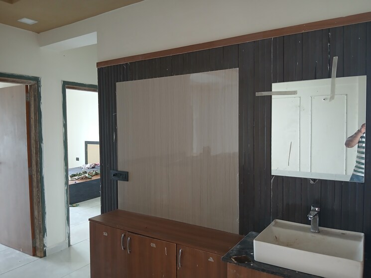 Other, sector 9 3.5 Bedroom 1650 Sq.Ft. Builder Floor In Sector 9 Hisar 9085103