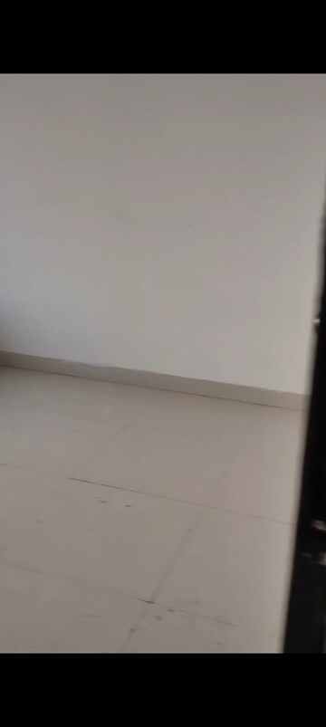 Room in 1 BHK Apartment at SRA Building Chembur, Chembur – for Rent