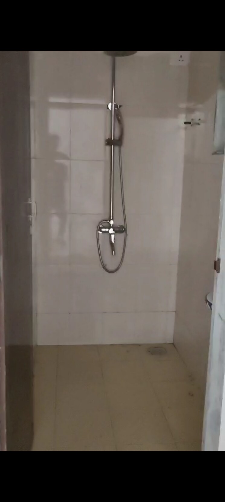 Bathroom, sra-building-chembur 1 Bedroom 310 Sq.Ft. Apartment In Chembur Mumbai 9085100