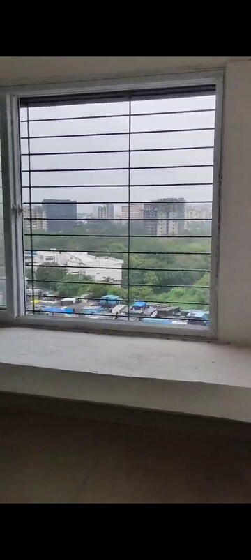 Room in 1 BHK Apartment at SRA Building Chembur, Chembur – for Rent