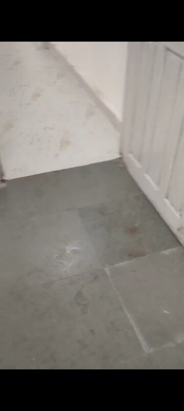 Room in 1 BHK Apartment at SRA Building Chembur, Chembur – for Rent