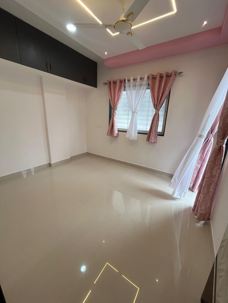 Room, wadgaon sheri 1 Bedroom 584 Sq.Ft. Apartment In Wadgaon Sheri Pune 9085105