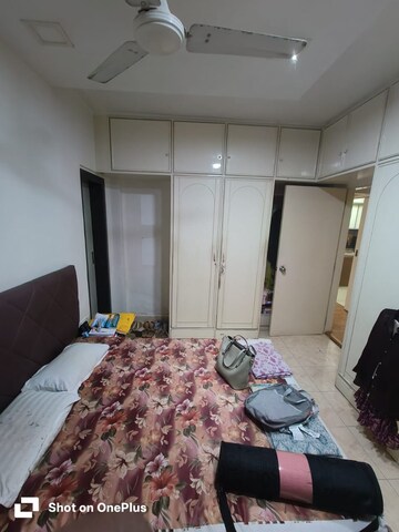 Bedroom in 2 BHK Apartment at Sneh CHS Santacruz, Santacruz West – for Rent