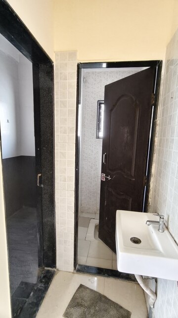 Bathroom in 2.5 BHK Independent House at Chandan Nagar – for Rent