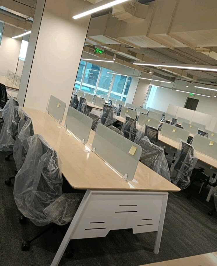 Team Area, mg road Commercial Office Space 3000 Sq.Ft. In Mg Road Indore 9085133