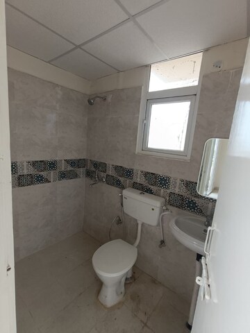 Bathroom in 3 BHK Apartment at Signature Global Prime Phase 2, Sector 63a – for Rent