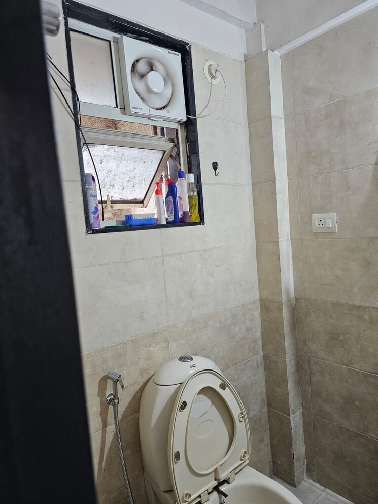 Bathroom, mind-space-queenstown 1 Bedroom 520 Sq.Ft. Apartment In Chinchwad Pune 9085179