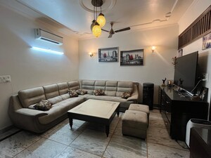 Team Area in 2.5 BHK Apartment at Uma Cooperative Society, Mayur Vihar 1 – for Sale