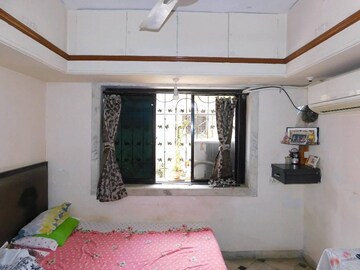 Living Room in 3 BHK Apartment at Sneha CHS Borivali, Borivali West – for Rent