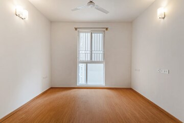 Room in 2.5 BHK Apartment at Brigade Cornerstone Utopia, Varthur – for Rent