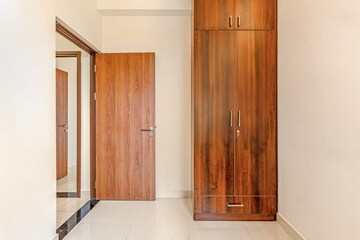 Room in 2.5 BHK Apartment at Brigade Cornerstone Utopia, Varthur – for Rent
