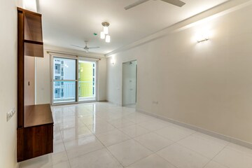 Room in 2.5 BHK Apartment at Brigade Cornerstone Utopia, Varthur – for Rent