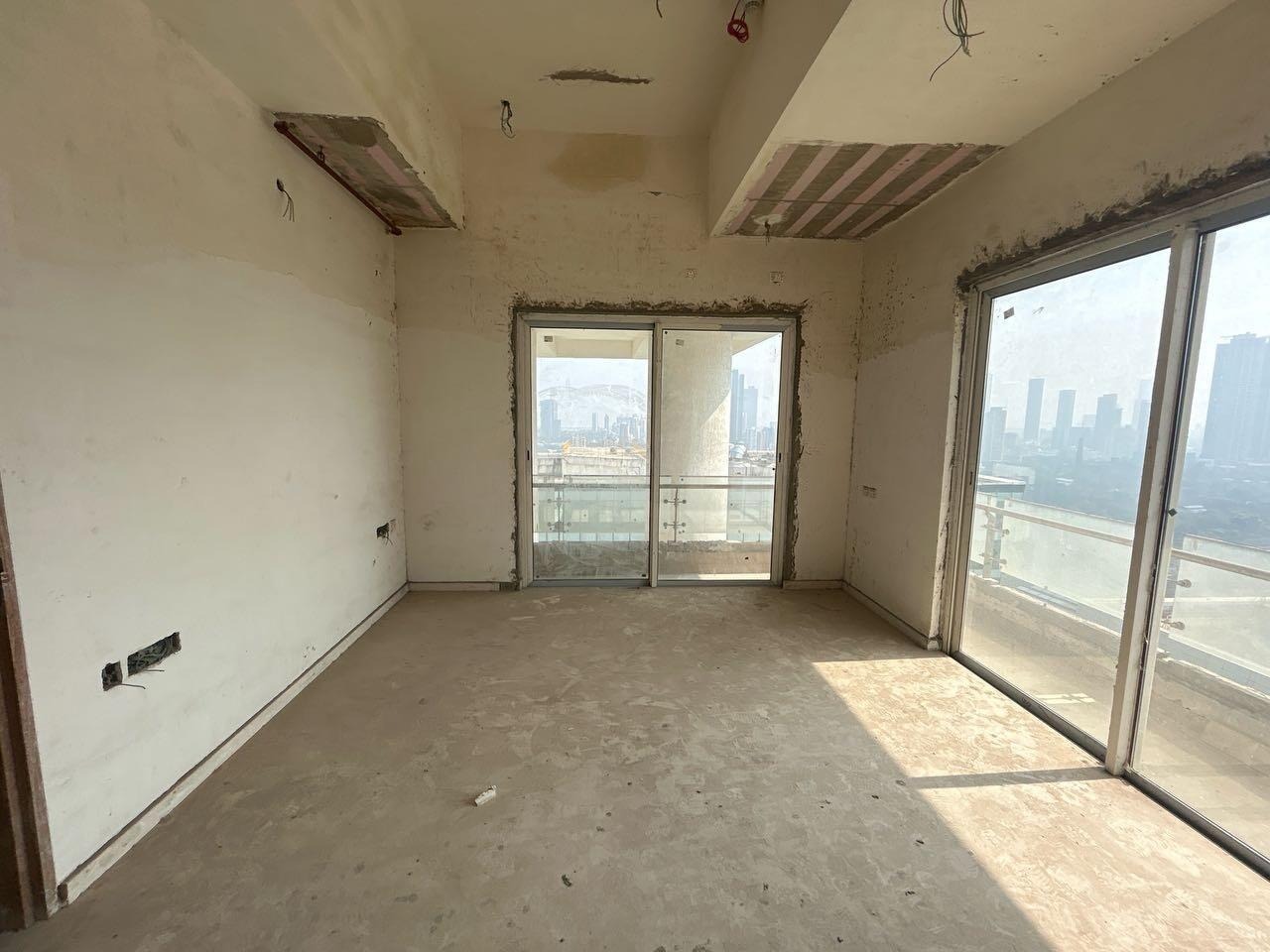 3 BHK + Servant Room Apartment For Rent in Indiabulls Sky Forest