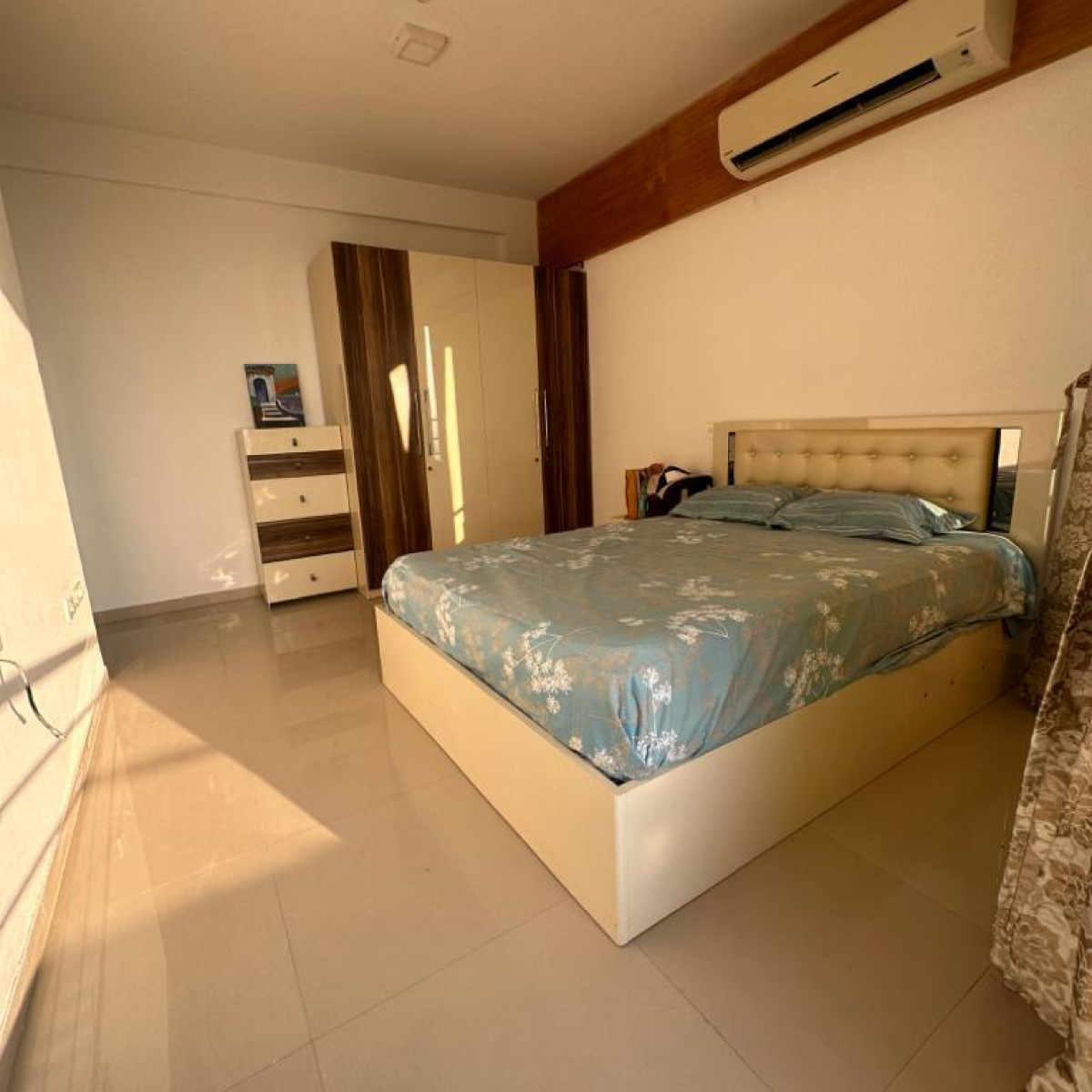 2 BHK Apartment For Rent in Amar Towers