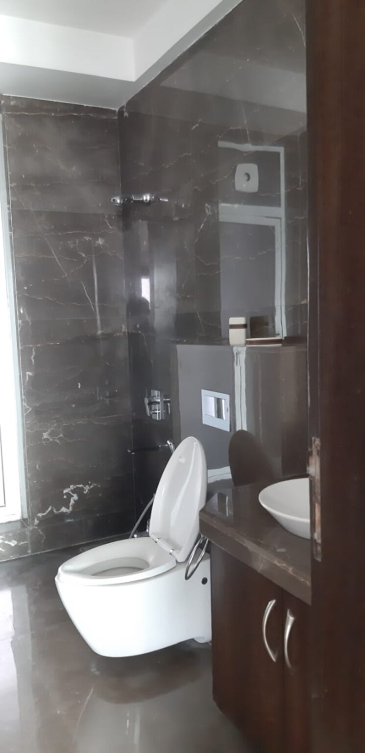 Bathroom, bayview-terraces 4 Bedroom 3135 Sq.Ft. Apartment In Prabhadevi Mumbai 9085265