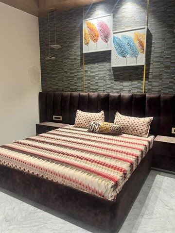 Bedroom in 3 BHK Apartment at Ahuja Towers, Prabhadevi – for Rent