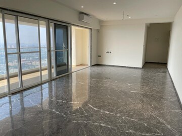 Room in 4 BHK Apartment at Ajmera Greenfinity, Wadala East – for Rent