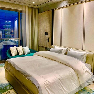 Bedroom in 4 BHK Apartment at Rustomjee Crown, Prabhadevi – for Rent