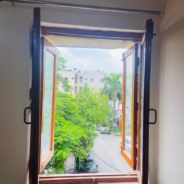 Balcony in 3 BHK Independent House at Arun Vihar Sector 37, Sector 37 – for Rent