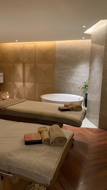 Bathroom in 4 BHK Apartment at Lodha Trump Tower, Worli – for Rent