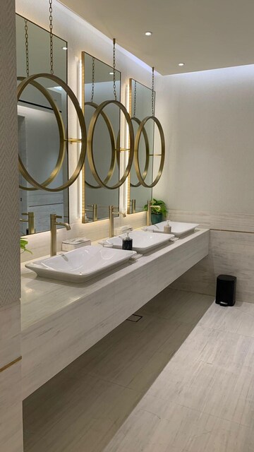 Bathroom in 4 BHK Apartment at Lodha Trump Tower, Worli – for Rent