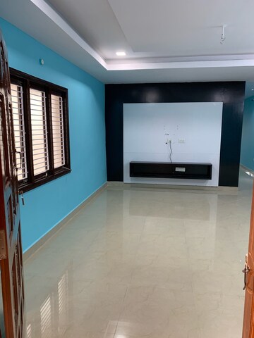 Room in 3 BHK Apartment at Madhura Nagar – for Rent