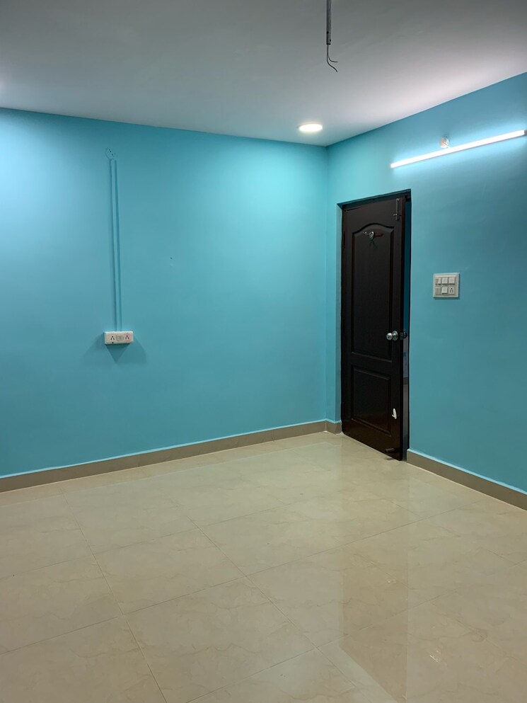 Room, madhura nagar 3 Bedroom 1900 Sq.Ft. Apartment In Madhura Nagar Vijayawada 9085305